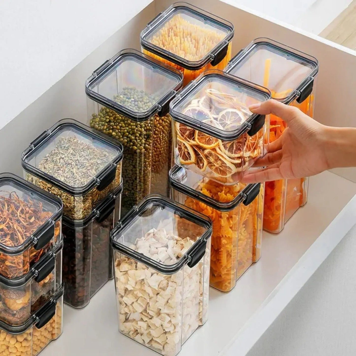 Air-Tight Kitchen Storage Containers (Pack of 8 Pieces)